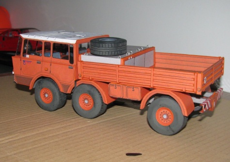 Tatra T813 TP 6x6 + valn�k P 50