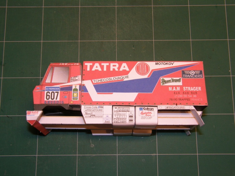 Tatra 815 VD 10 300 4x4.1 Dakar 88 / 1:32 (Plná velikost v novém okně) Tatra 815 VD 10 300 4x4.1 Dakar 88 / 1:32