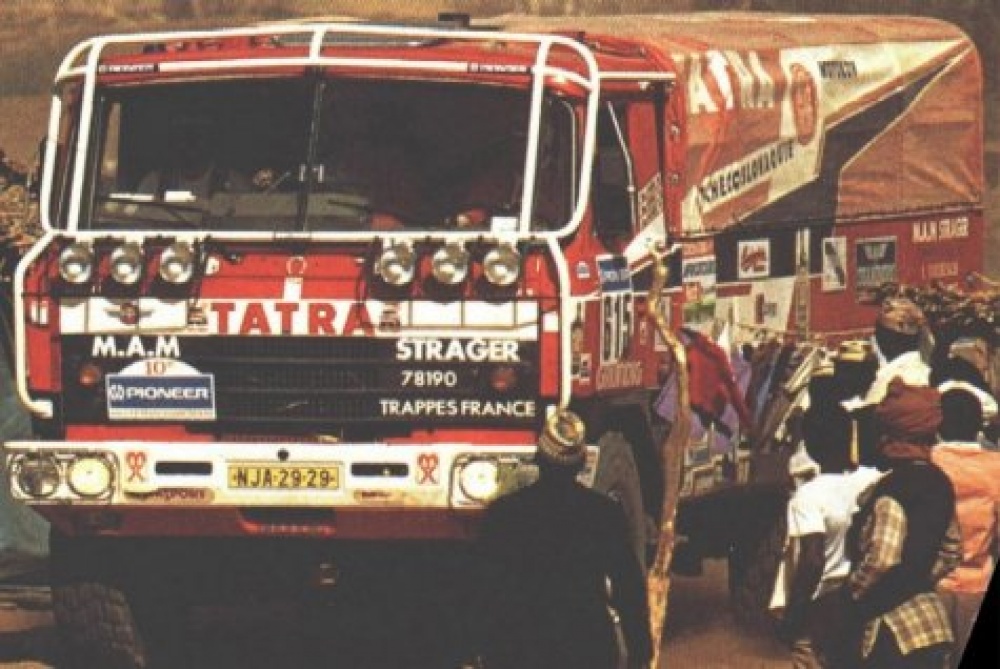 Tatra 815 VD 13 350 6x6.1 (Dakar 1988) (Plná velikost v novém okně) Tatra 815 VD 13 350 6x6.1 (Dakar 1988)