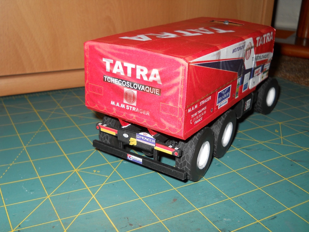 Tatra 815 6*6.1 13 350 Dakar 1988 reedice (Plná velikost v novém okně) Tatra 815 6*6.1 13 350 Dakar 1988 reedice