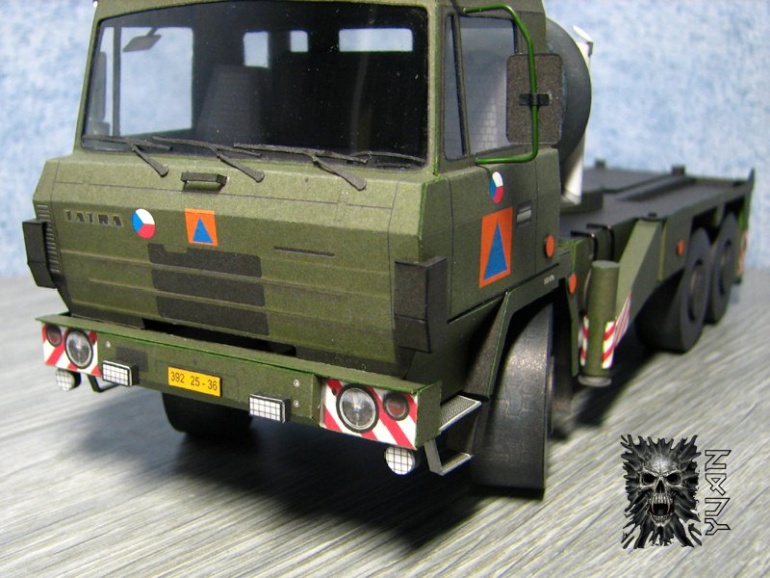 Tatra 815 6x6 AV 14 - vojenská verze (Plná velikost v novém okně) Tatra 815 6x6 AV 14 - vojenská verze