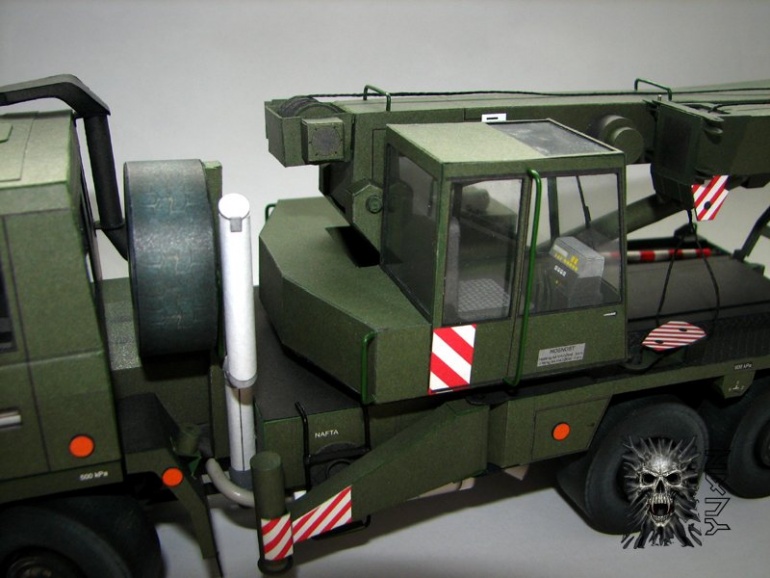 Tatra 815 6x6 AV 14 - vojenská verze (Plná velikost v novém okně) Tatra 815 6x6 AV 14 - vojenská verze