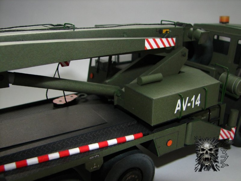 Tatra 815 6x6 AV 14 - vojenská verze (Plná velikost v novém okně) Tatra 815 6x6 AV 14 - vojenská verze