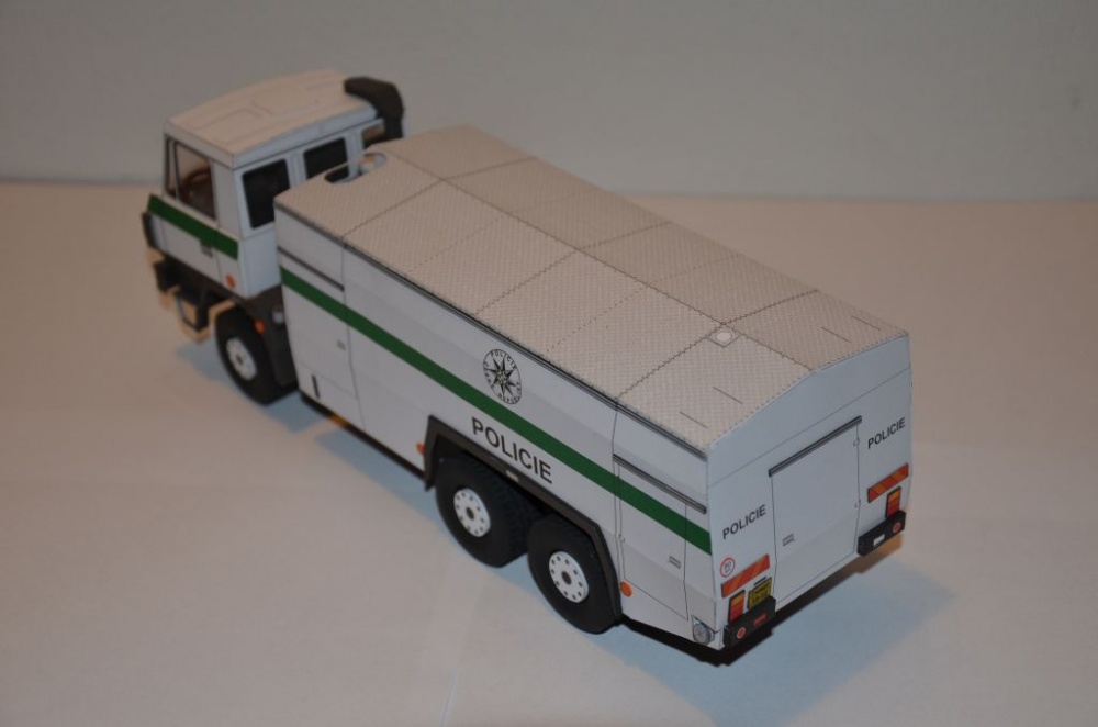 Tatra 815 6x6 CAS 32 POLICIE ČR (Plná velikost v novém okně) Tatra 815 6x6 CAS 32 POLICIE ČR
