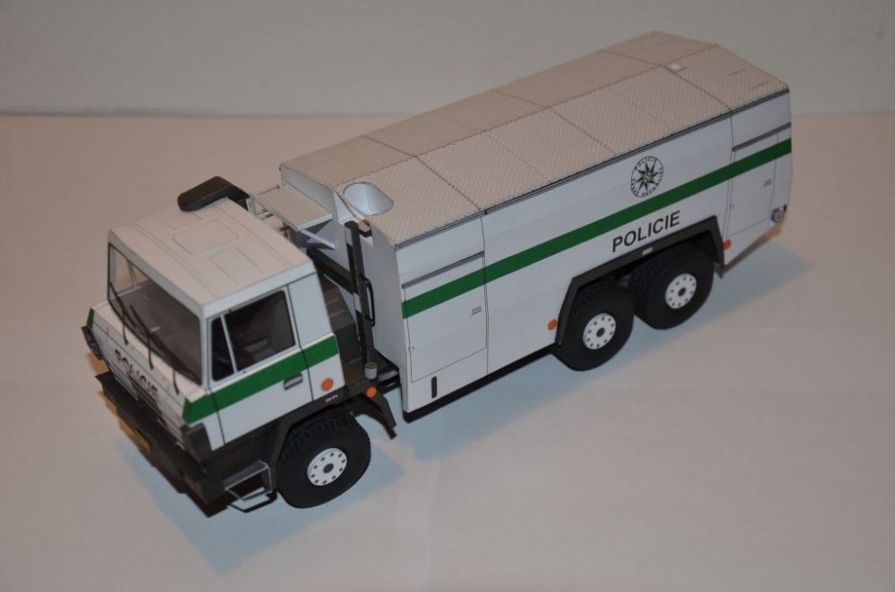 Tatra 815 6x6 CAS 32 POLICIE ČR (Plná velikost v novém okně) Tatra 815 6x6 CAS 32 POLICIE ČR