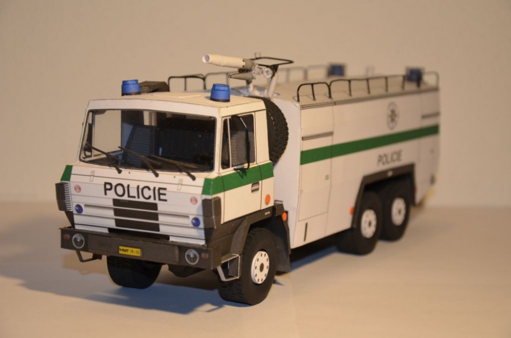 Tatra 815 6x6 CAS 32 POLICIE ČR (Plná velikost v novém okně) Tatra 815 6x6 CAS 32 POLICIE ČR