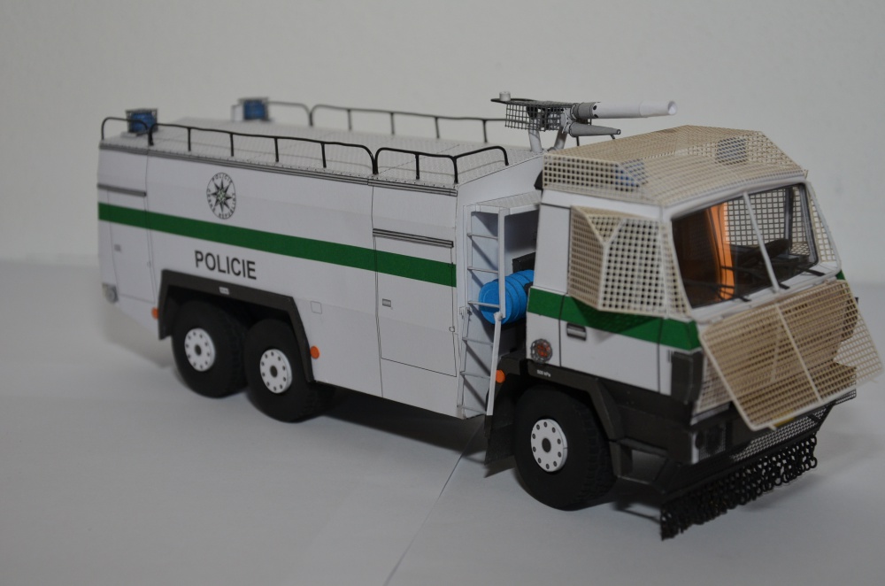 Tatra 815 6x6 CAS 32 POLICIE ČR (Plná velikost v novém okně) Tatra 815 6x6 CAS 32 POLICIE ČR