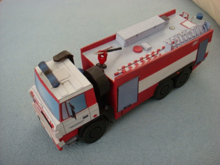 Tatra 815 6x6 CAS 32 (Plná velikost v novém okně) Tatra 815 6x6 CAS 32