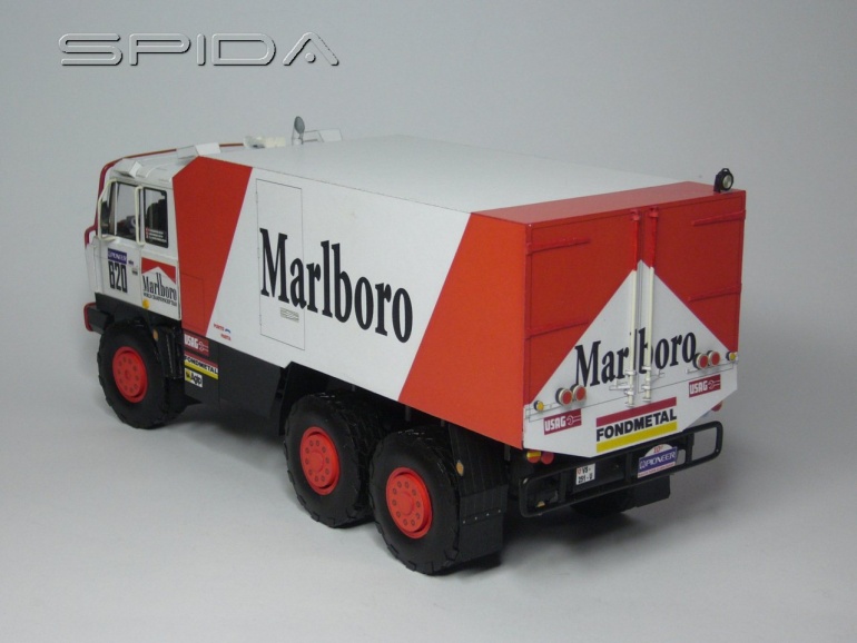 Tatra 815 6x6 Clay Regazzoni Dakar 1988 (Plná velikost v novém okně) Tatra 815 6x6 Clay Regazzoni Dakar 1988