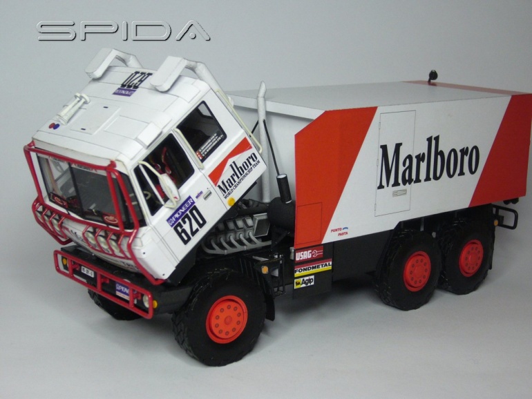 Tatra 815 6x6 Clay Regazzoni Dakar 1988 (Plná velikost v novém okně) Tatra 815 6x6 Clay Regazzoni Dakar 1988