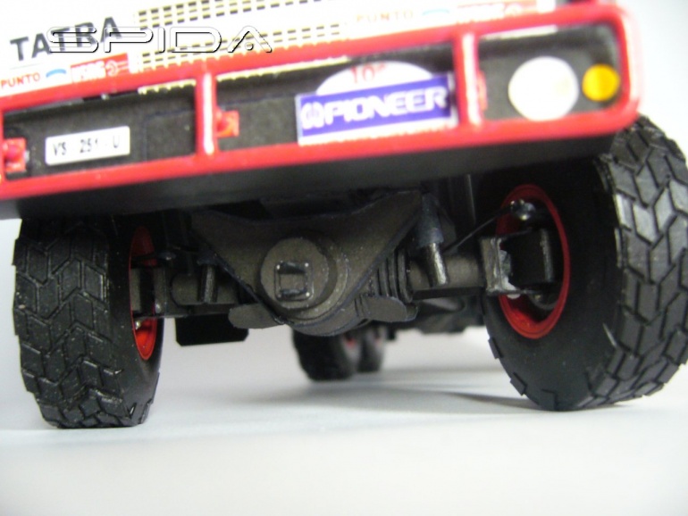 Tatra 815 6x6 Clay Regazzoni Dakar 1988 (Plná velikost v novém okně) Tatra 815 6x6 Clay Regazzoni Dakar 1988