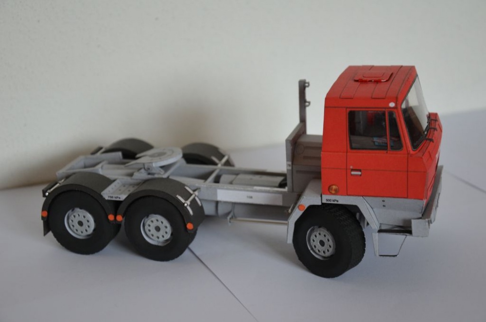 Tatra 815 6x6 NTH tahač (Plná velikost v novém okně) Tatra 815 6x6 NTH tahač