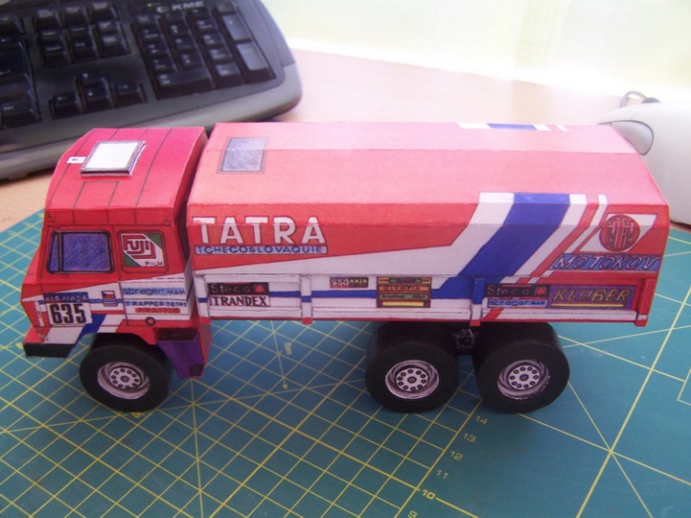 Tatra 815 6x6 VE Rallye Dakar 86 / ABC / 1:32 (Plná velikost v novém okně) Tatra 815 6x6 VE Rallye Dakar 86 / ABC / 1:32