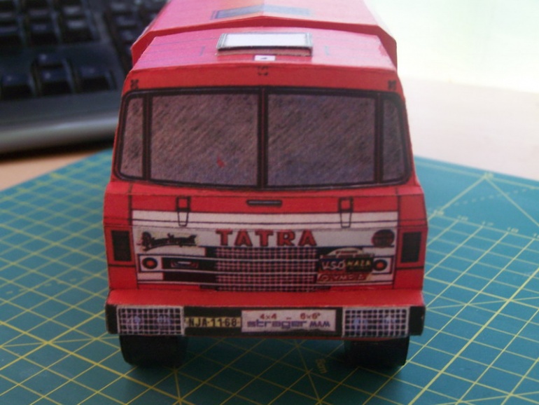 Tatra 815 6x6 VE Rallye Dakar 86 / ABC / 1:32 (Plná velikost v novém okně) Tatra 815 6x6 VE Rallye Dakar 86 / ABC / 1:32