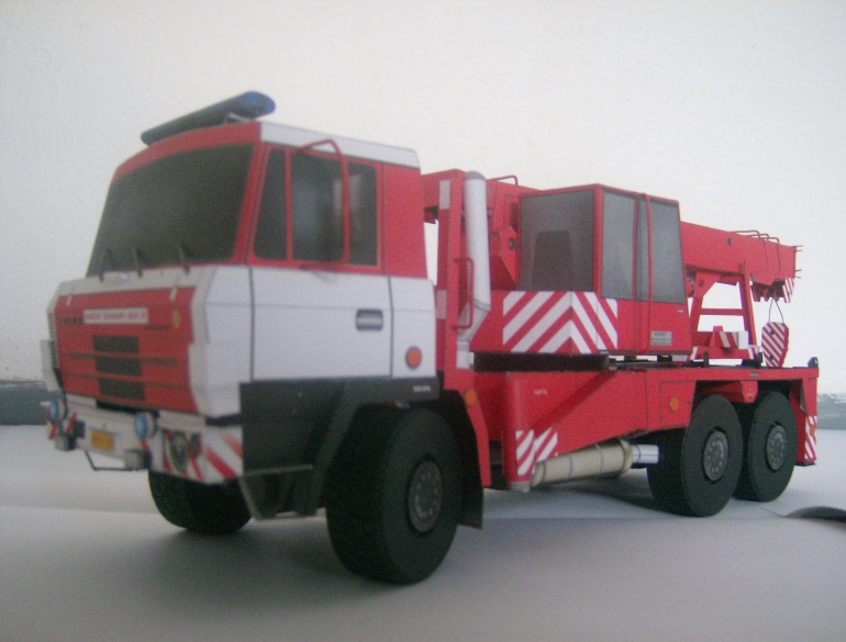 Tatra 815 AV 14 (Plná velikost v novém okně) Tatra 815 AV 14