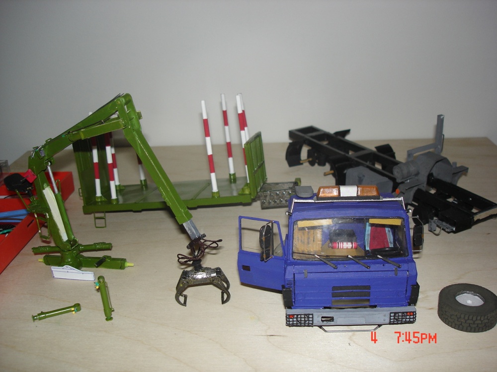TATRA 815 AV14-prestavba-LESOVOZ+LOGLIFT 105Z (Plná velikost v novém okně) TATRA 815 AV14-prestavba-LESOVOZ+LOGLIFT 105Z