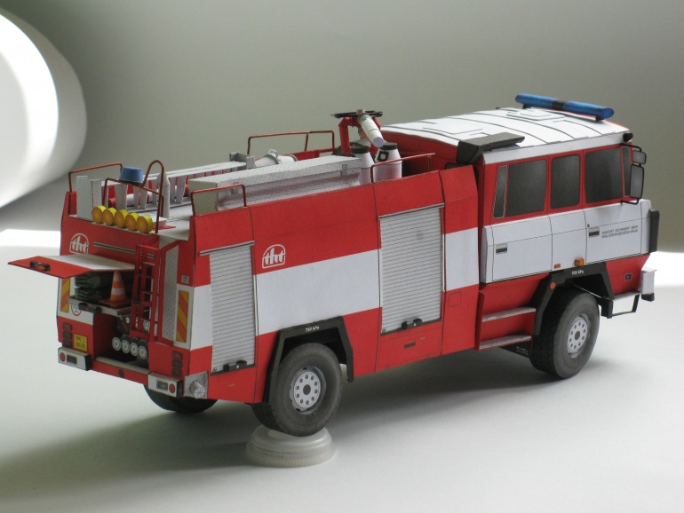 TATRA 815 4X4 CAS K27/LUCAS (Plná velikost v novém okně) TATRA 815 4X4 CAS K27/LUCAS