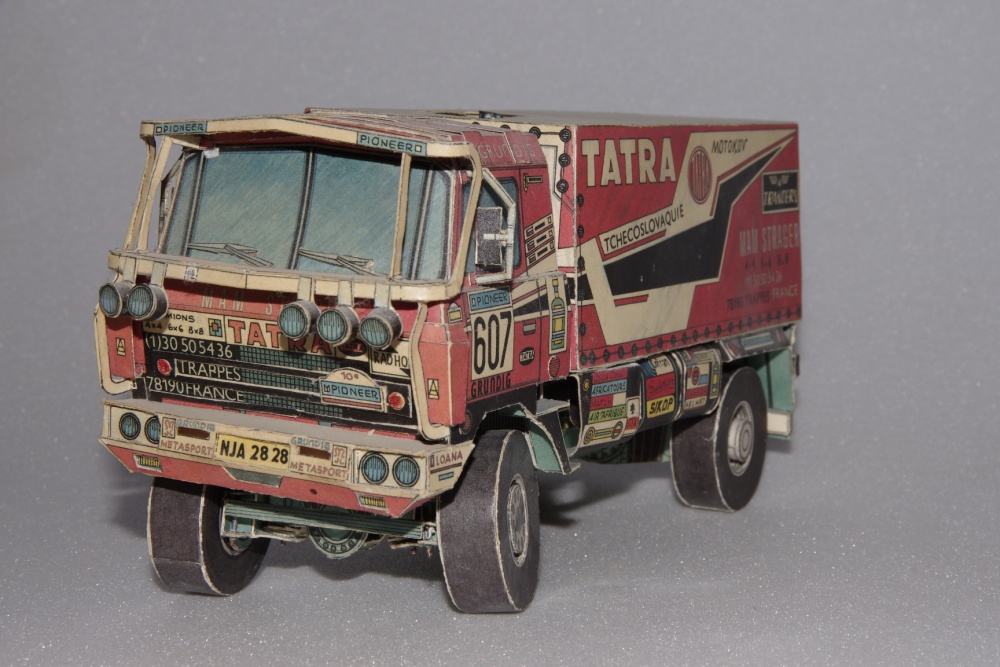 Tatra 815 Dakar 88 (Plná velikost v novém okně) Tatra 815 Dakar 88