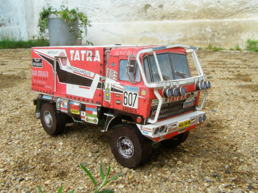 Tatra 815 Dakar 88 (Plná velikost v novém okně) Tatra 815 Dakar 88