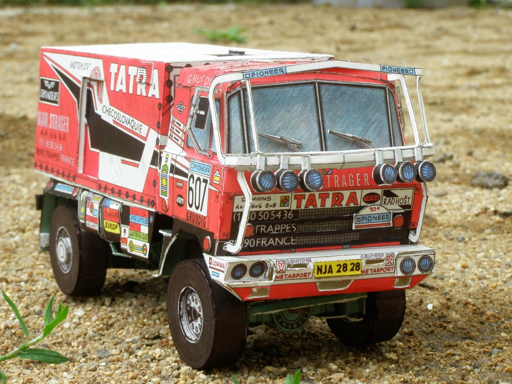 Tatra 815 Dakar 88 (Pln� velikost v nov�m okn�) Tatra 815 Dakar 88