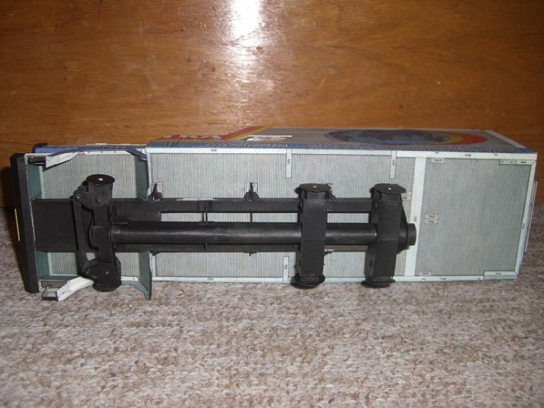 41087