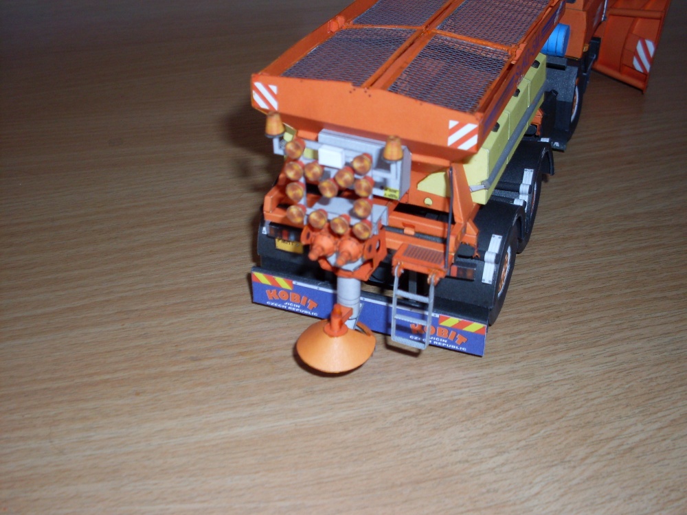 Tatra 815 NTH 6x6 nástavba SYKO 5M a radlice (Plná velikost v novém okně) Tatra 815 NTH 6x6 nástavba SYKO 5M a radlice