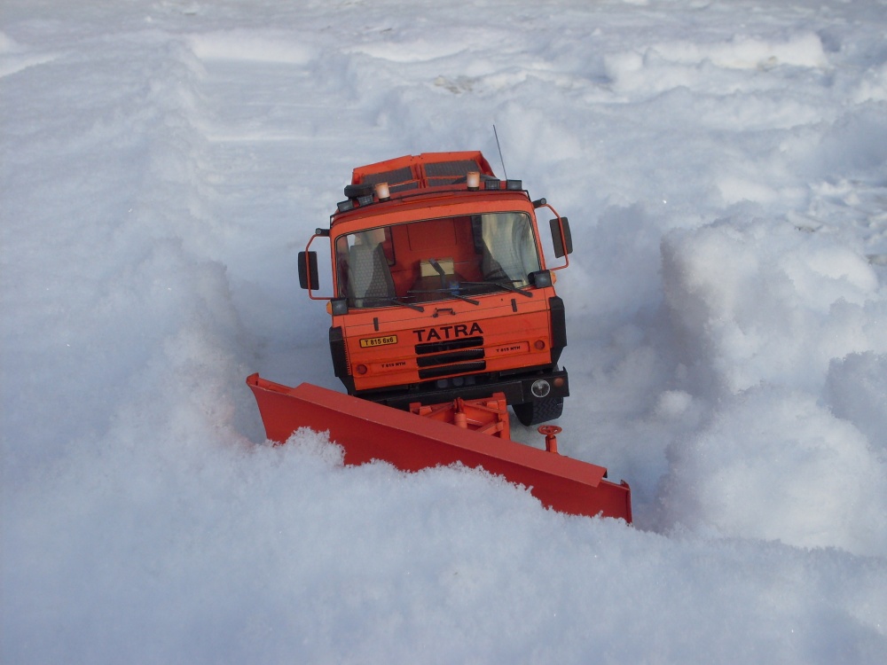 Tatra 815 NTH 6x6 nástavba SYKO 5M a radlice (Plná velikost v novém okně) Tatra 815 NTH 6x6 nástavba SYKO 5M a radlice