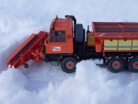 Tatra 815 NTH 6x6 nástavba SYKO 5M a radlice Tatra 815 NTH 6x6 nástavba SYKO 5M a radlice