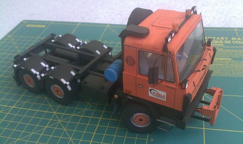 Tatra 815 NTH 6x6 s posypovou nástavbou SYKO-5M a sněhovou radlicí Tatra 815 NTH 6x6 s posypovou nástavbou SYKO-5M a sněhovou radlicí