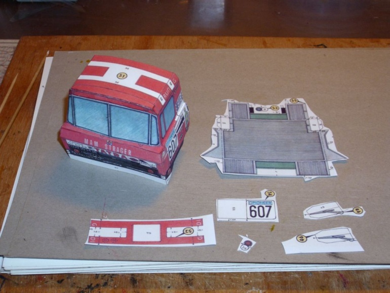 Tatra 815 VD 10 300 4x4.1 Dakar 1988 (Plná velikost v novém okně) Tatra 815 VD 10 300 4x4.1 Dakar 1988