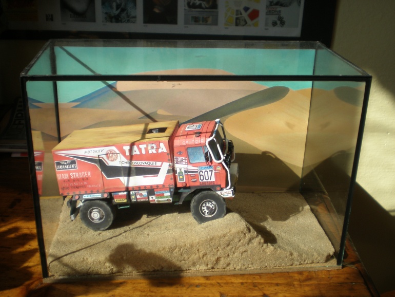 Tatra 815 VD 10 300 4x4.1 Dakar 1988 (Pln� velikost v nov�m okn�) Tatra 815 VD 10 300 4x4.1 Dakar 1988