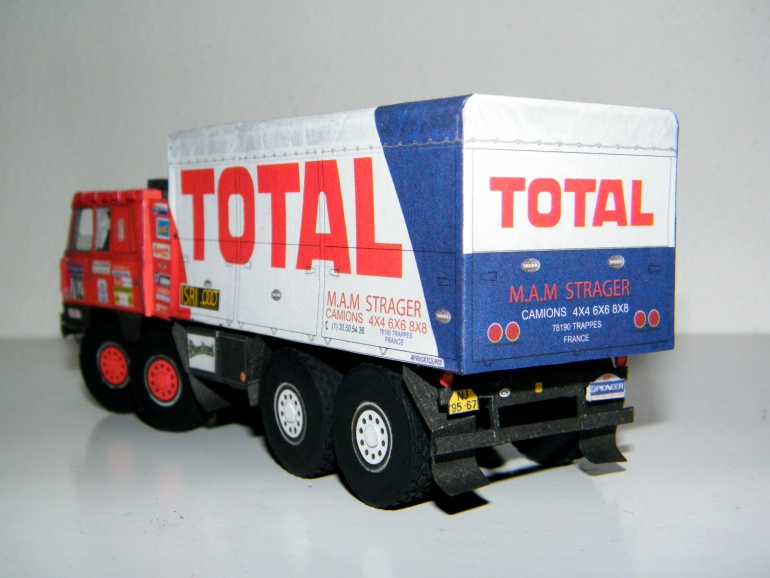 Tatra 815 VT 26 265 8X8.1 Dakar 88 (Plná velikost v novém okně) Tatra 815 VT 26 265 8X8.1 Dakar 88