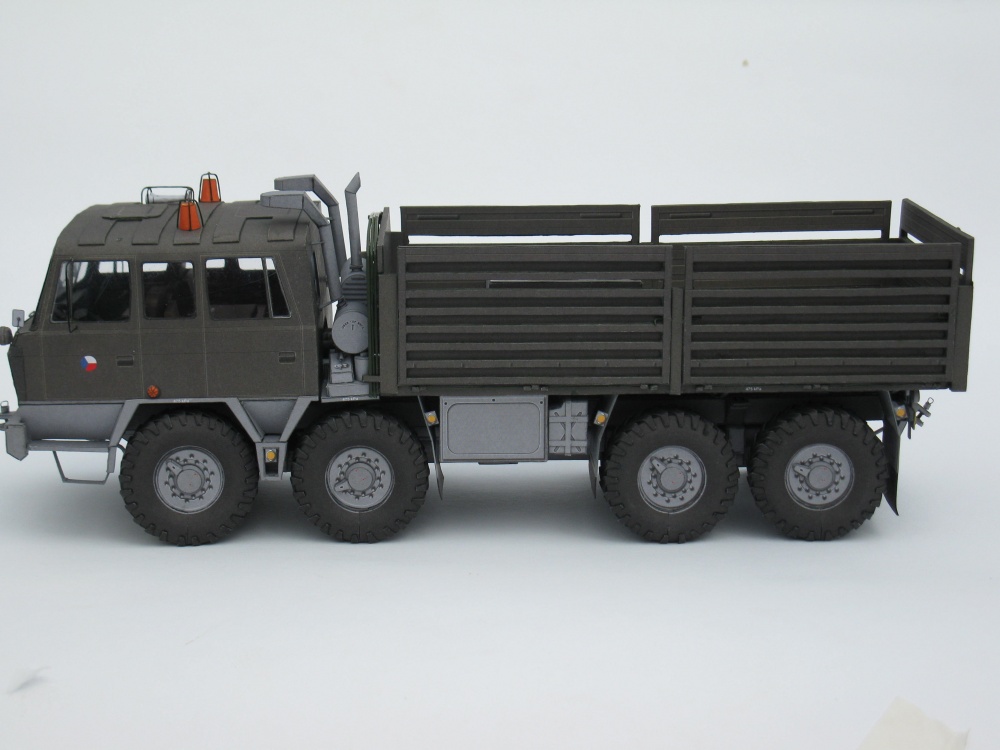 TATRA 815 VT 26 265 8X8 1.R /LUCAS (Plná velikost v novém okně) TATRA 815 VT 26 265 8X8 1.R /LUCAS