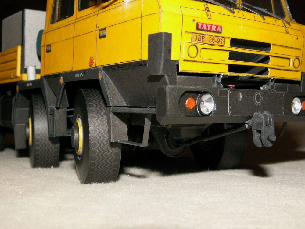 Tatra 815 žlutá (Plná velikost v novém okně) Tatra 815 žlutá