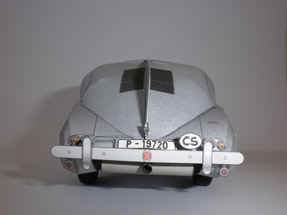 Tatra 87 (Plná velikost v novém okně) Tatra 87