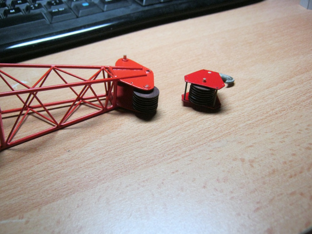 Tatra T813 AD 350 (Plná velikost v novém okně) Tatra T813 AD 350