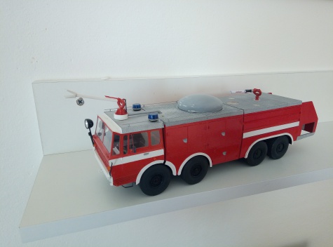 Tatra T813 KHA Slovnaft Tatra T813 KHA Slovnaft