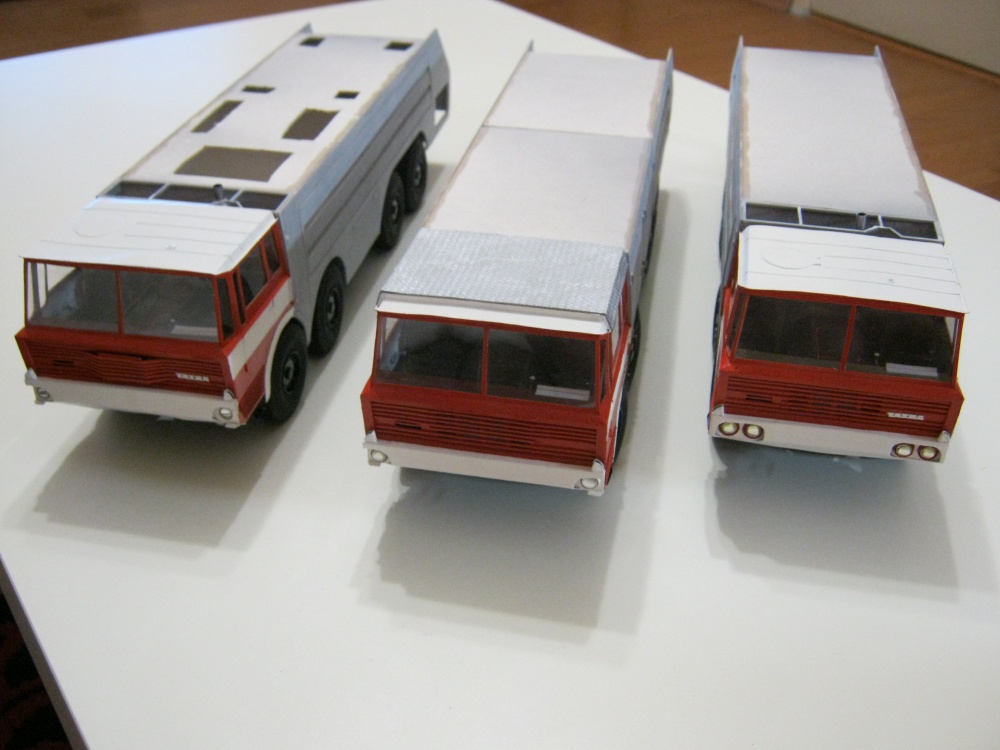Tatra T813 PHA Slovnaft 1+2 (Plná velikost v novém okně) Tatra T813 PHA Slovnaft 1+2