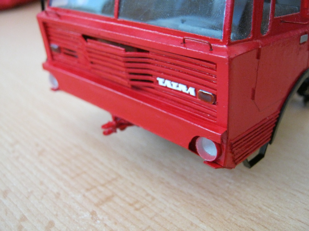 Tatra T813 PRHA Slovnaft (Plná velikost v novém okně) Tatra T813 PRHA Slovnaft