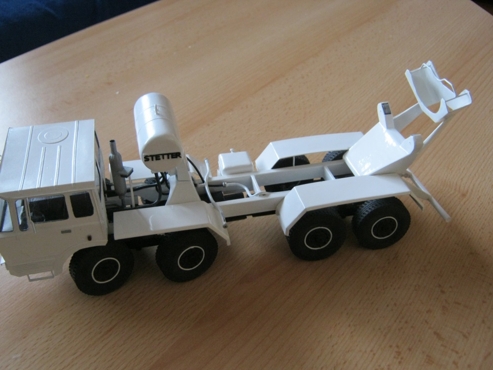 Tatra T813 Stetter-dom�ch�va� betonu