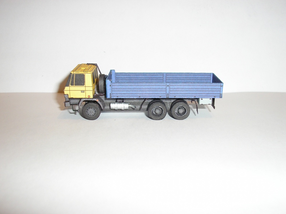 TATRA TRUCKS (Plná velikost v novém okně) TATRA TRUCKS