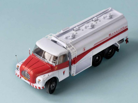 Tatra 138 C-12 + CP-11 Benzina Tatra 138 C-12 + CP-11 Benzina