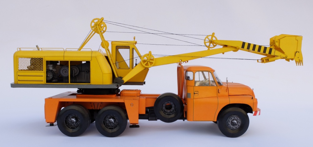 TATRA 138 D 032a (Plná velikost v novém okně) TATRA 138 D 032a