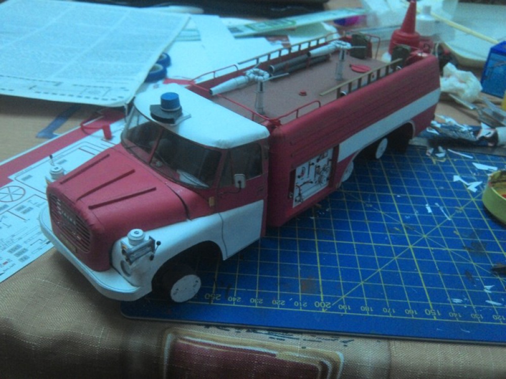257206