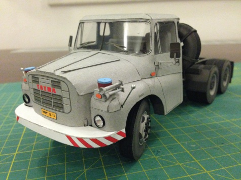 Tatra 148 NTt + Zremb N25-31 Tatra 148 NTt + Zremb N25-31