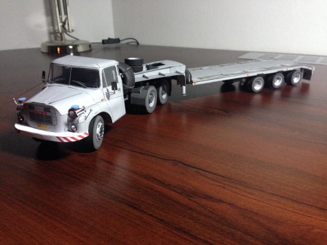 Tatra 148 NTt + Zremb N25-31 Tatra 148 NTt + Zremb N25-31
