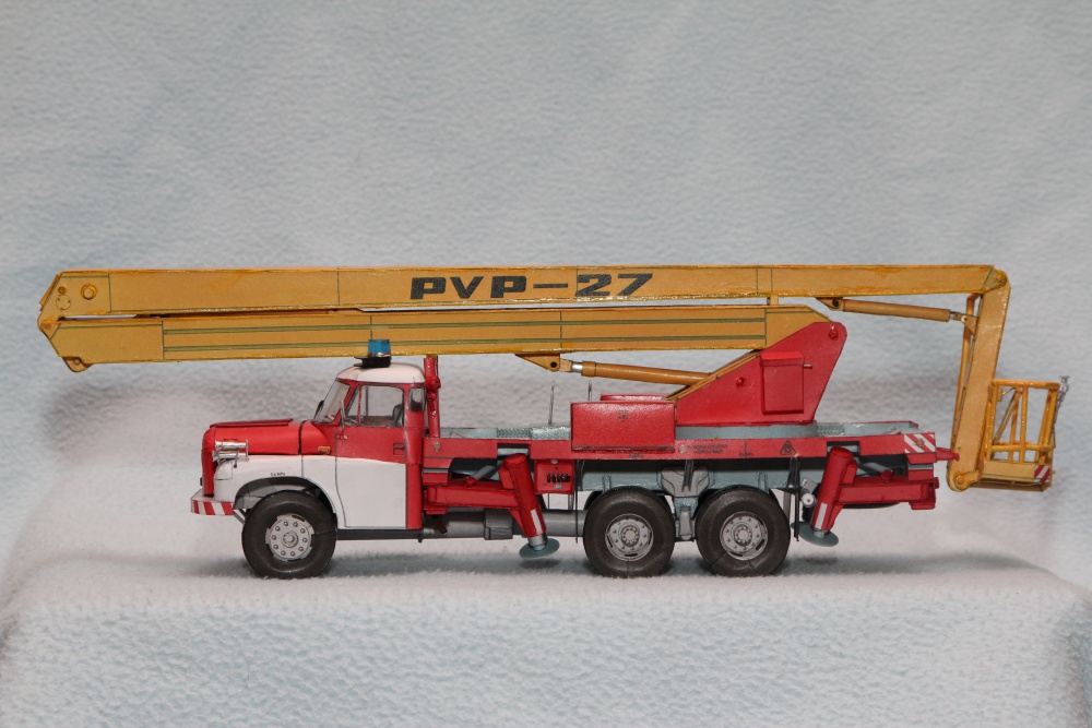 TATRA 148 PVP 27 (Plná velikost v novém okně) TATRA 148 PVP 27