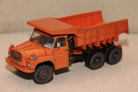 Tatra 148 S1