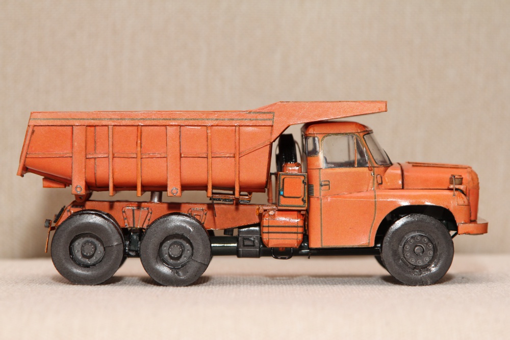 Tatra 148 S1 (Plná velikost v novém okně) Tatra 148 S1