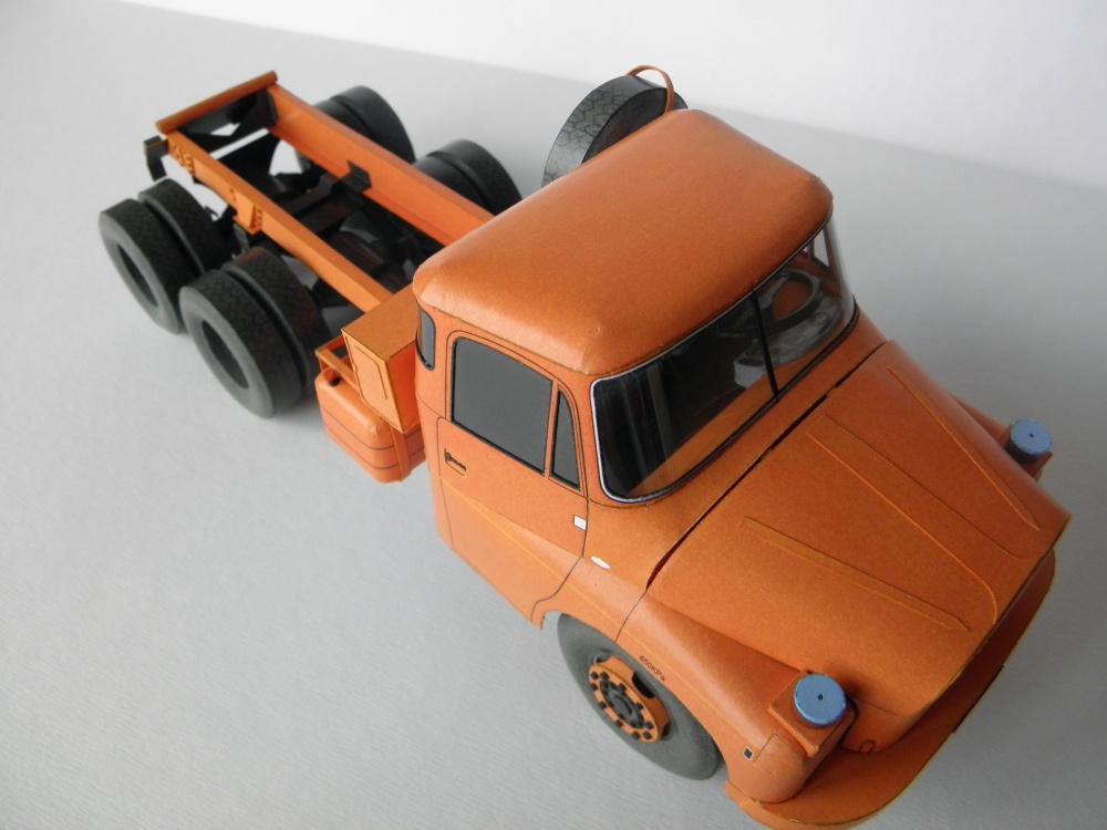 Tatra 148 S1 (Plná velikost v novém okně) Tatra 148 S1